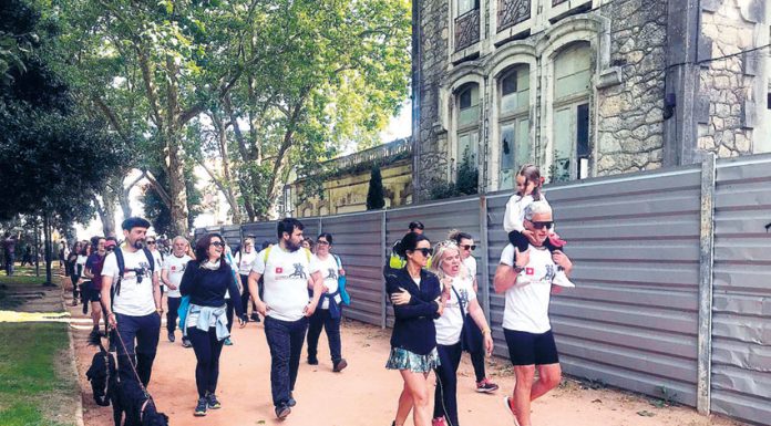 Mais de 150 pessoas caminharam contra o cancro