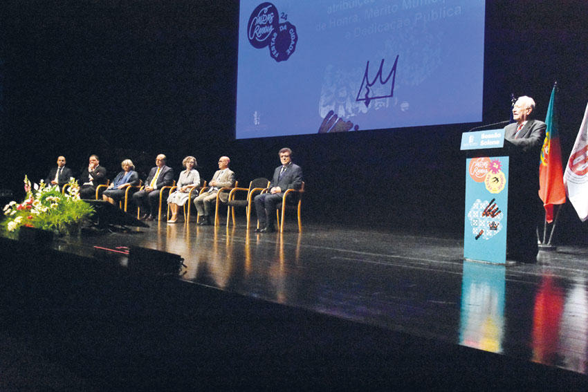 Balanço do trabalho feito e projetos marcaram sessão solene do 15 de maio