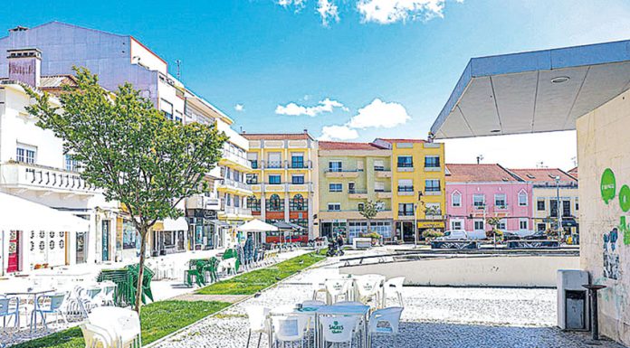 Rixa entre grupos rivais na Praça 5 de outubro motivou alarmismo