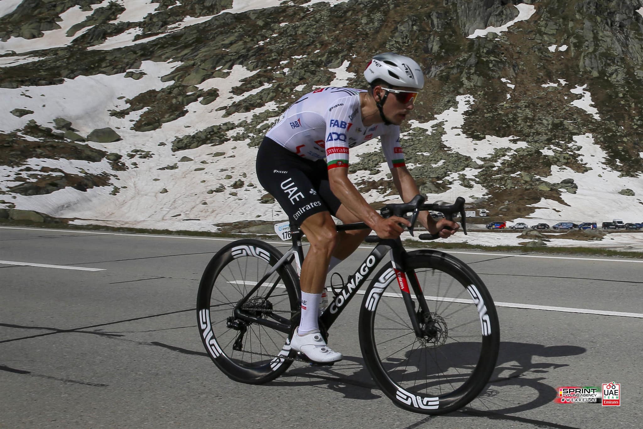 ‘Azar’ de Roglic coloca João Almeida a um lugar do pódio do Tour