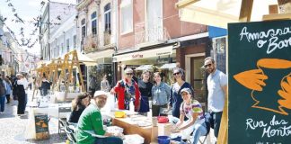 Amassar o Barro e Bazar animaram o centro da cidade