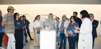 Obras de Helena Almeida com Serralves no Centro de Artes