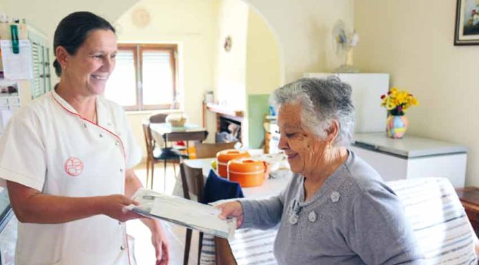 “Chegou a Gazeta” fomenta hábitos de leitura na população sénior