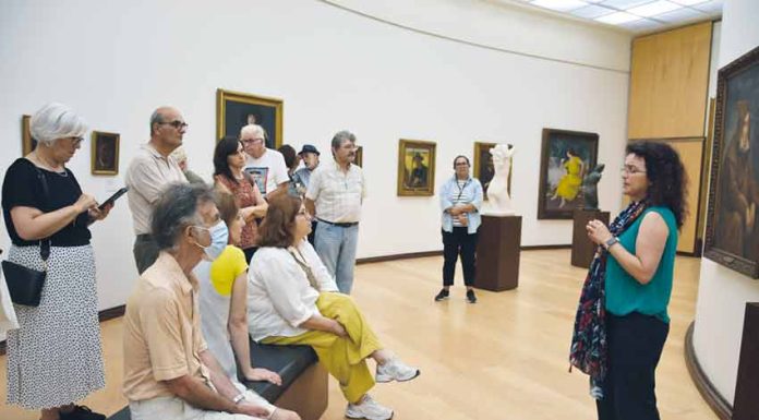 Dóris Santos guiou visita sobre o mar no Malhoa