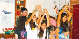 Evento: Teatro e lançamento de livro no espaço AbraçAr-te