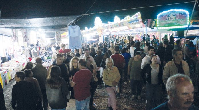 Tradicional Feira do 15 de Agosto, sem melhorias, contou este ano com mais gente