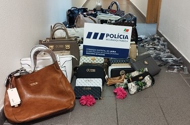 Apreendido material contrafeito no valor de 4000 euros na Nazaré