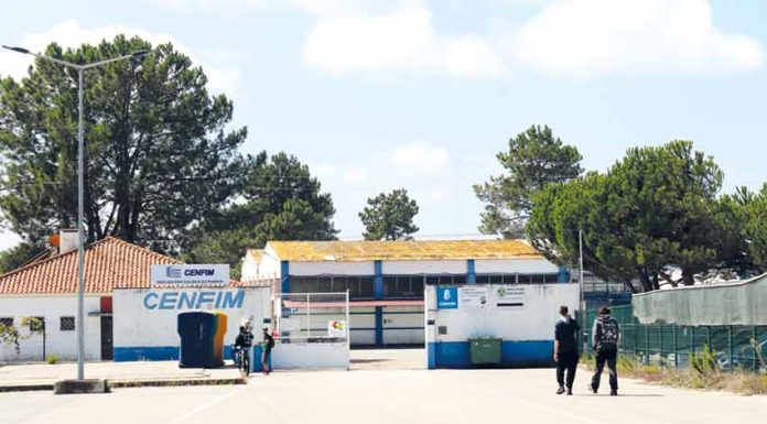 Alunos da ESTM com acesso a cursos do CENFIM