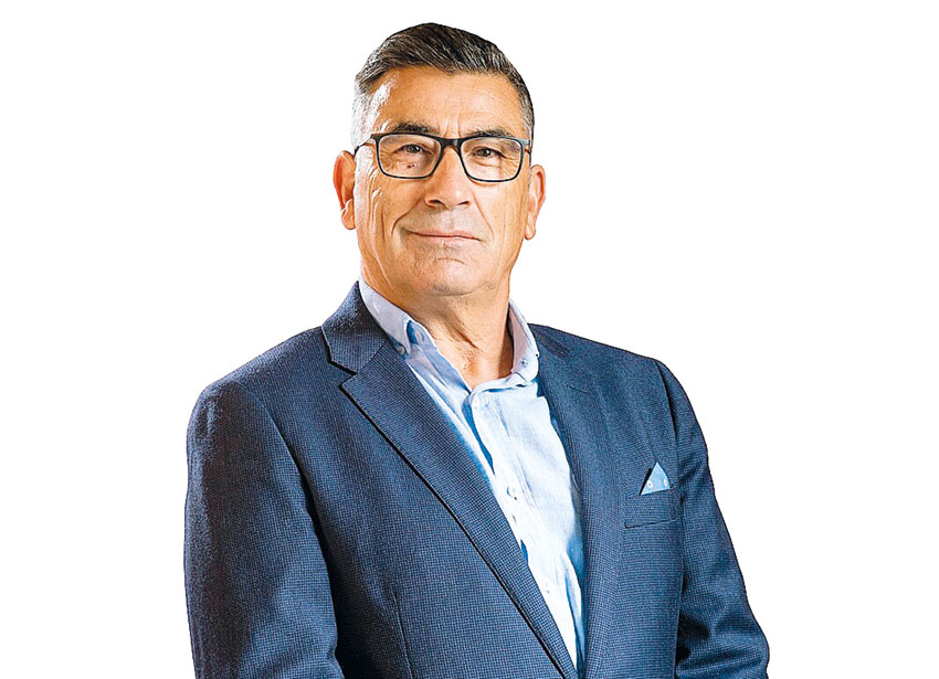 “Não me conformo em ter a única marginal do mundo sem nenhum hotel”