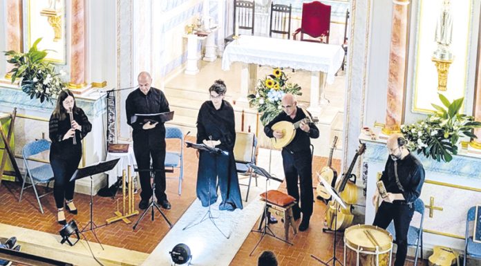 Música da Rainha nas freguesias