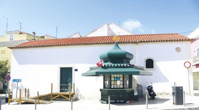 Retirada de quiosque junto a ermida gera polémica nas Caldas