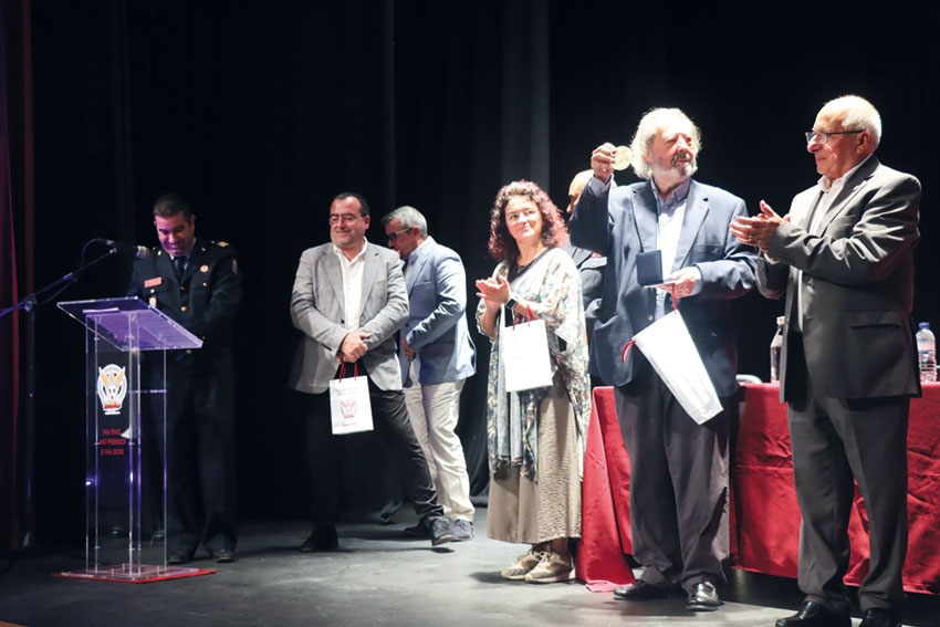 Livro evoca história de um século de vida dos Bombeiros do Bombarral