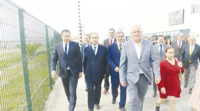 Luís Montenegro inaugurou Pavilhão Polivalente