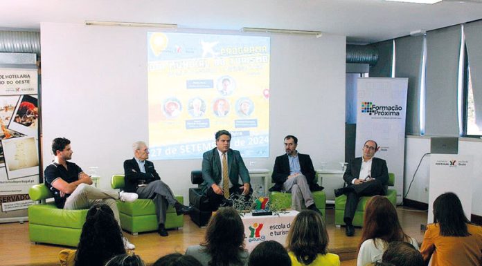 Dois alunos da EHTO são considerados os melhores do país