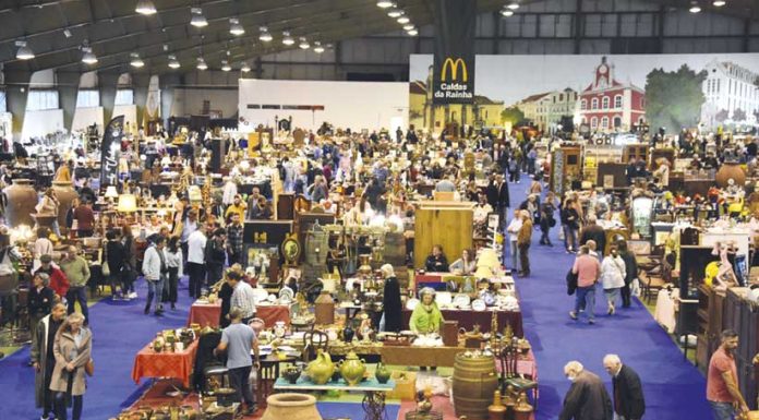Caldas tem uma das maiores feiras de antiguidades
