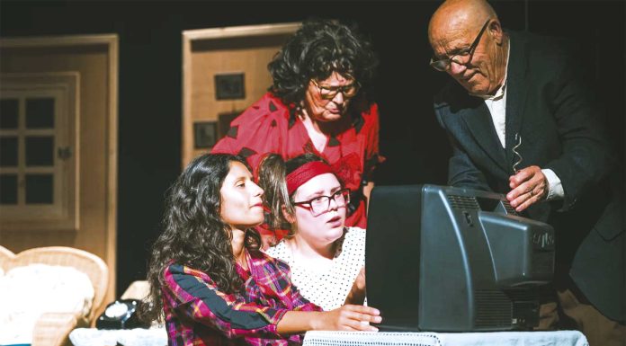 Livro, teatro e música em destaque no fim de semana nas Caldas