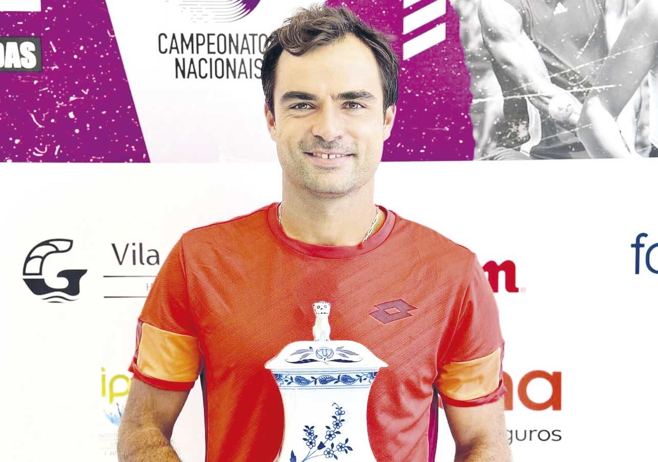 Ténis: Frederico Silva é campeão nacional