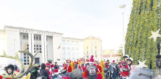 Pais Natais Motards distribuíram presentes