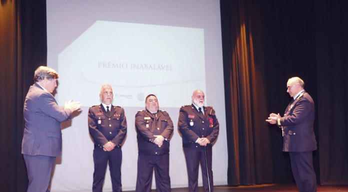 Gala dos Bombeiros do Bombarral distinguiu trabalho de um século