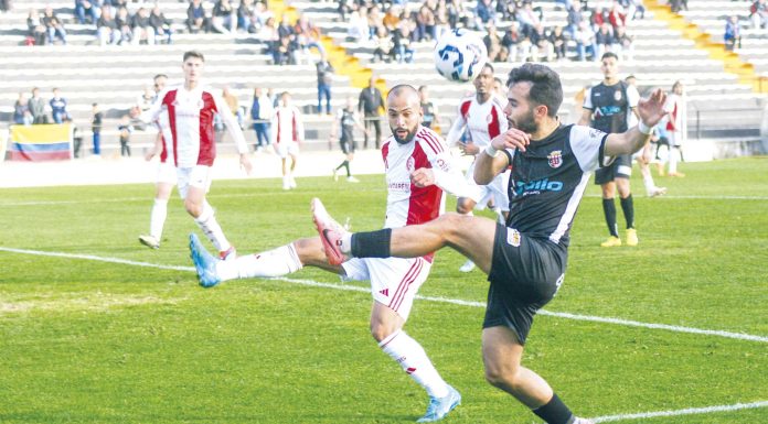 Presentes para o U. Santarém no último jogo antes do Natal