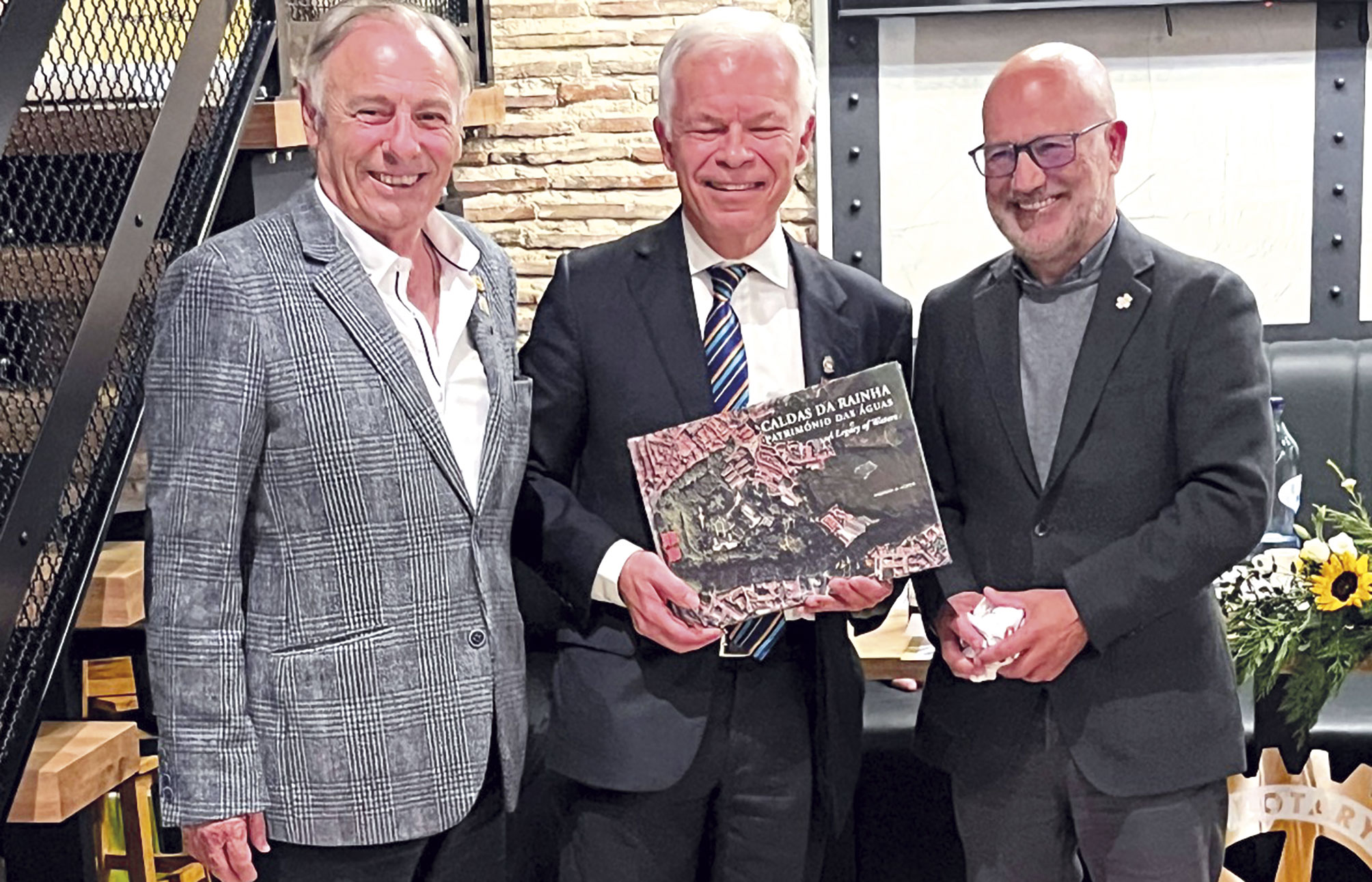 Governador do distrito rotário visitou o clube caldense