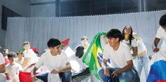 Colégio salientou a integração na Festa de Natal