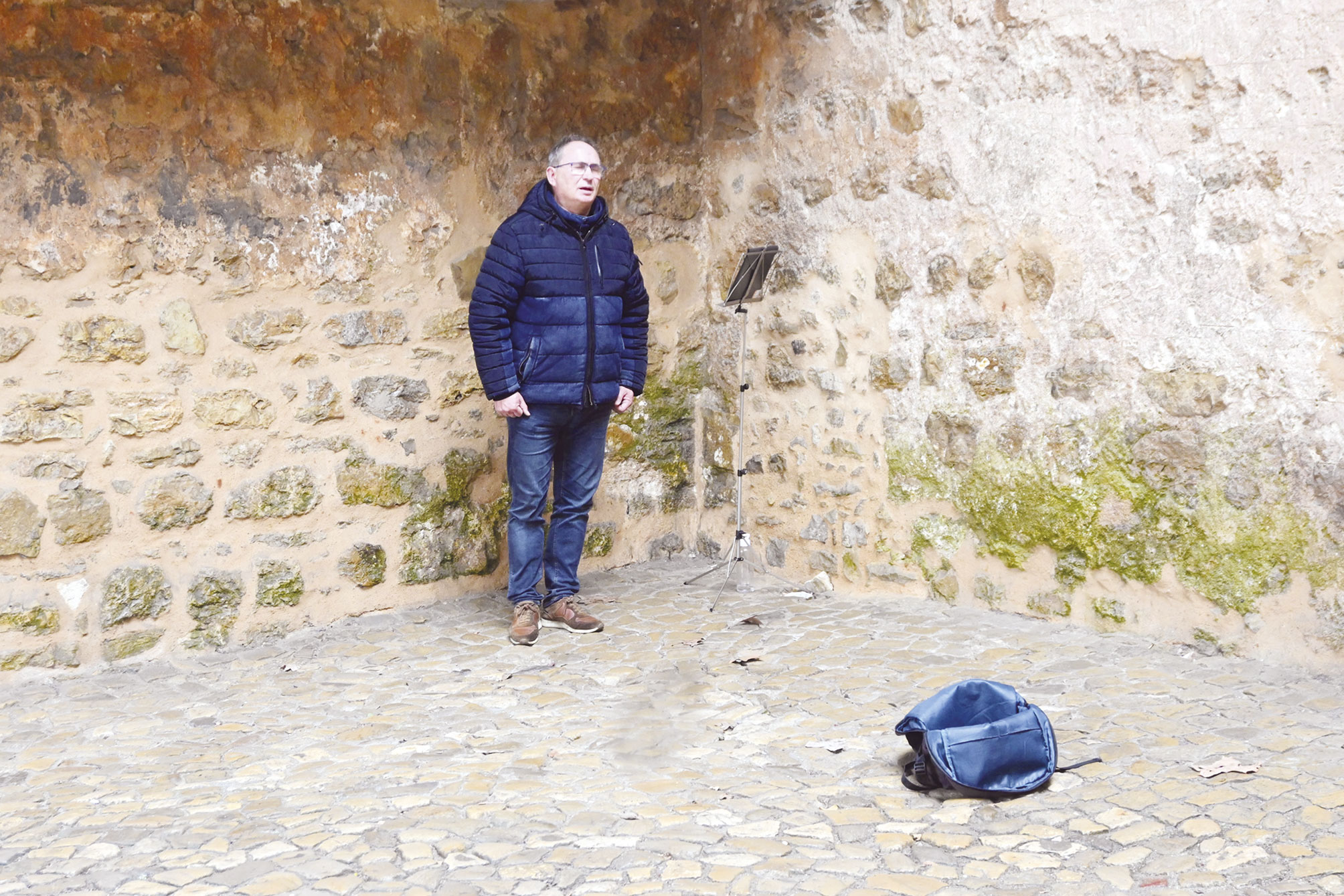 António Alves – O tenor que faz da rua a sua sala de espetáculos