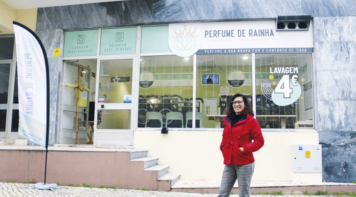 Nova lavandaria self service nas Caldas