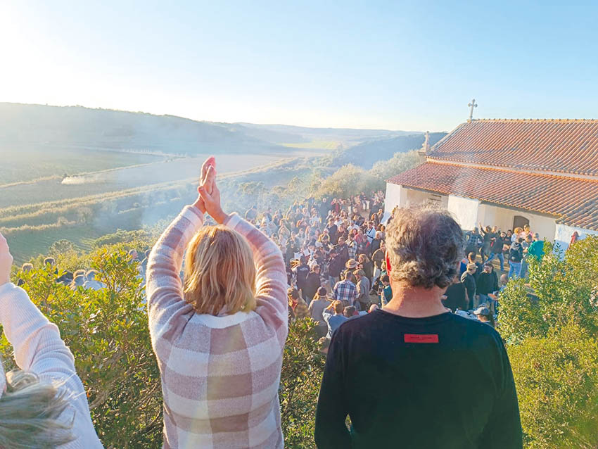 Em Óbidos o bom tempo levou uma multidão aos festejos