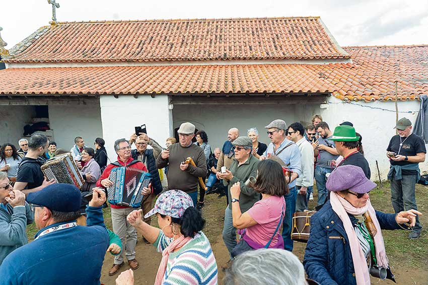 Salir de Matos e Óbidos festejam o Santo Antão