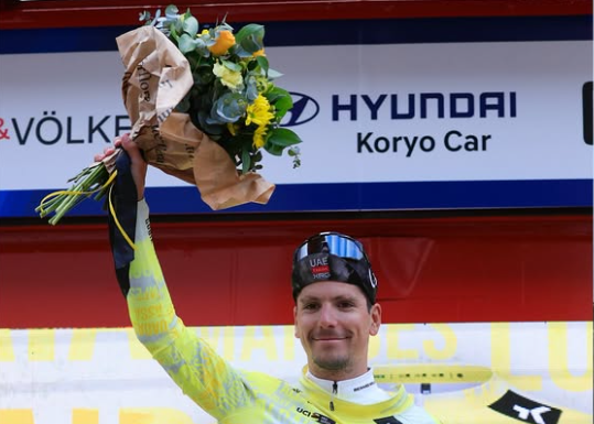 João Almeida termina Volta à Comunidade Valenciana na segunda posição