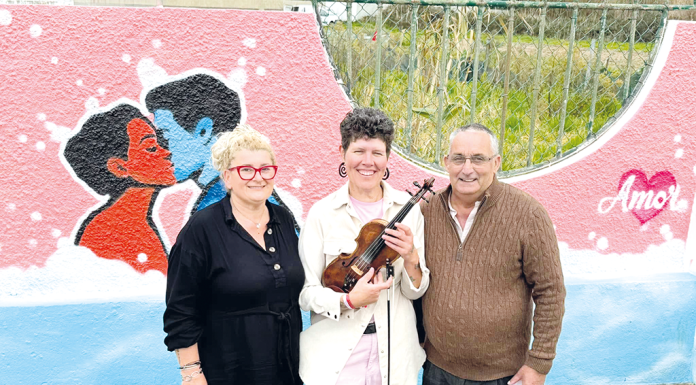 Mural do Amor na Foz do Arelho