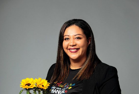 Uma mãe que luta pelos direitos das crianças neurodivergentes