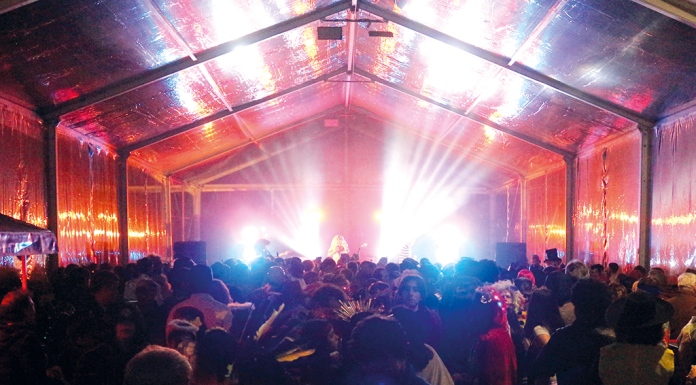 Bailes proporcionam diversão