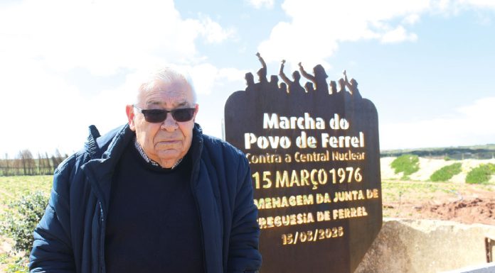 Memorial assinala luta contra a construção de uma central nuclear em Ferrel