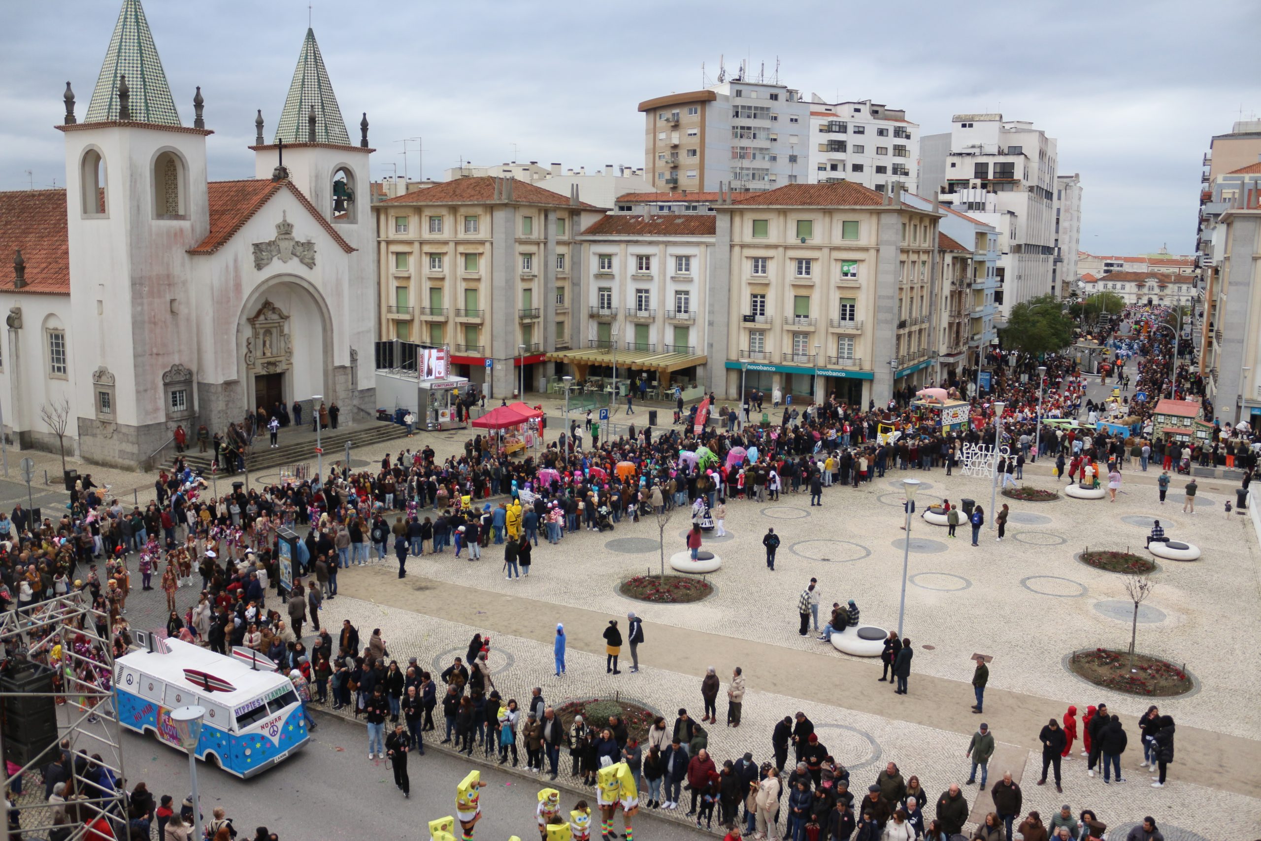 FOTOGALERIA – O desfile de Carnaval das Caldas na tarde de domingo