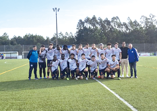 Clube Desportivo Rainha está nas meias-finais de juniores