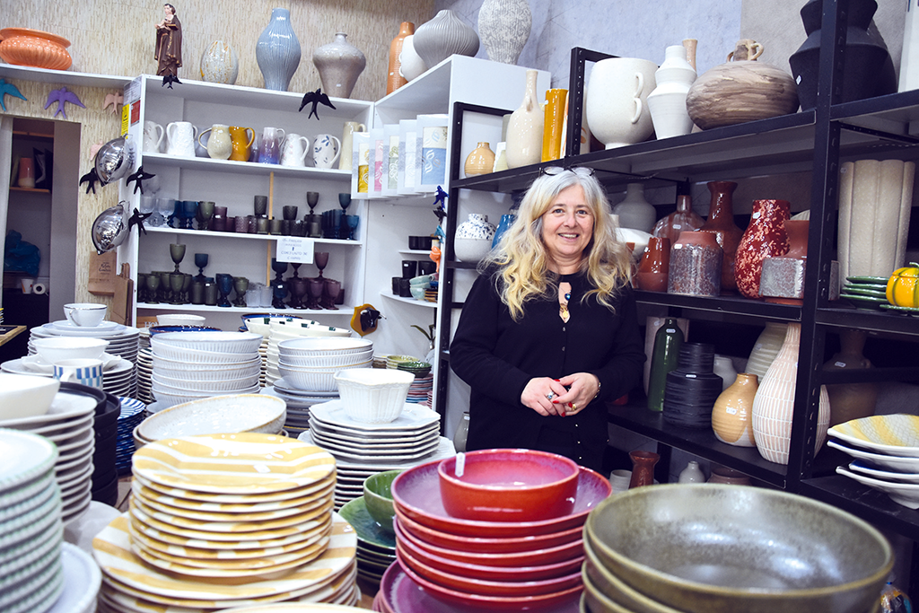 Stel.Lar.Decor dedica-se às utilidades e à cerâmica