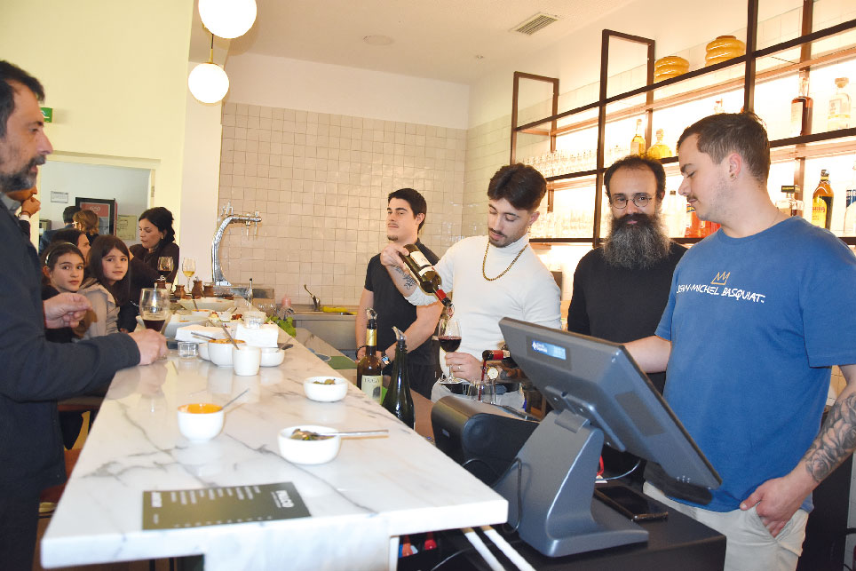 “Palco” é o novo espaço de café e bistro do CCC