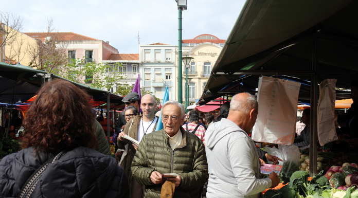 Fernando Rosas ouviu as preocupações das pessoas nas Caldas