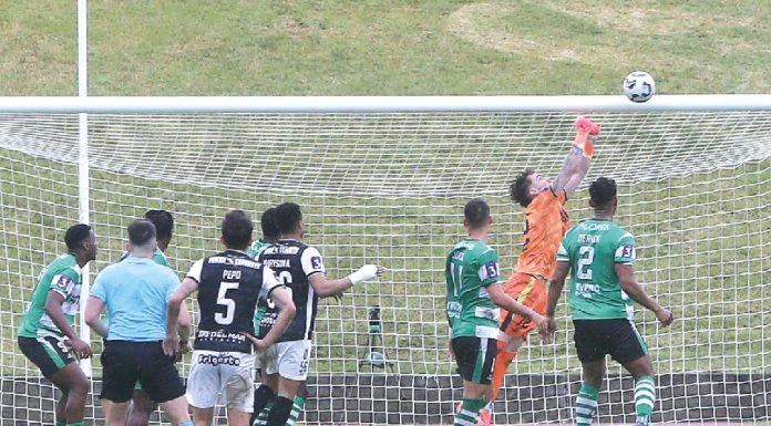 Caldas podia ter fechado a manutenção nos Açores