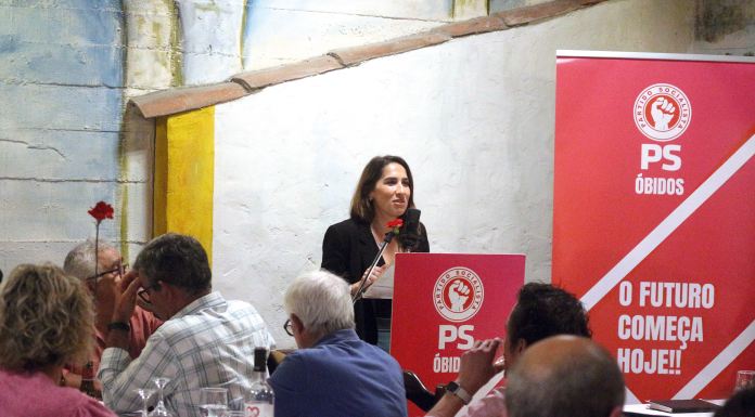 PS trouxe antiga ministra para falar sobre habitação em Óbidos