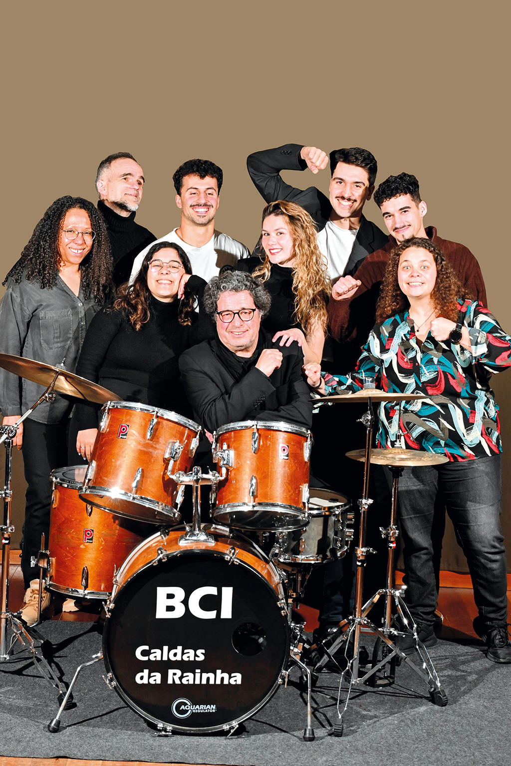 BCI vai atuar no 15 de Maio com vozes locais