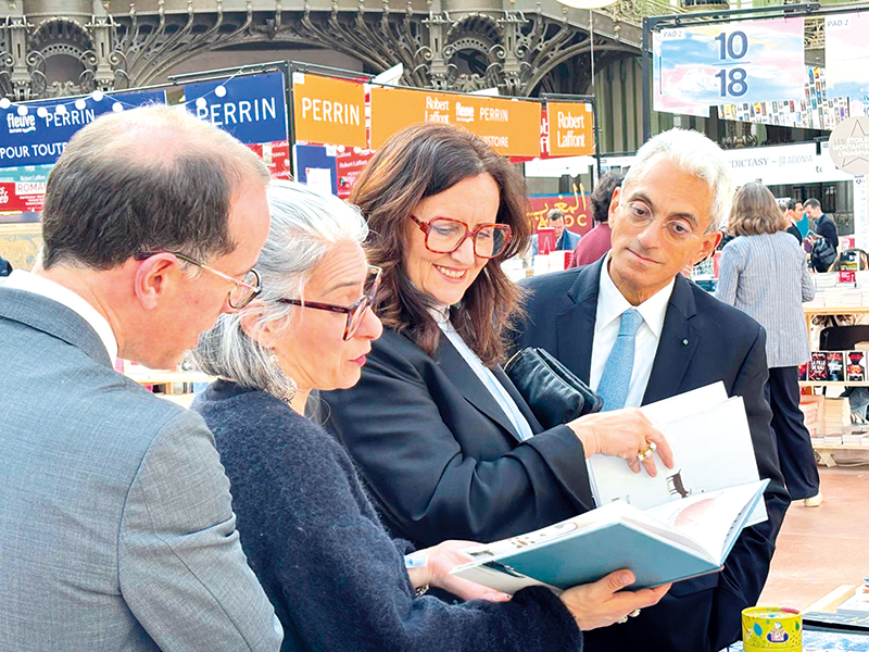 Bichinho de Conto representou Portugal no Festival do Livro de Paris