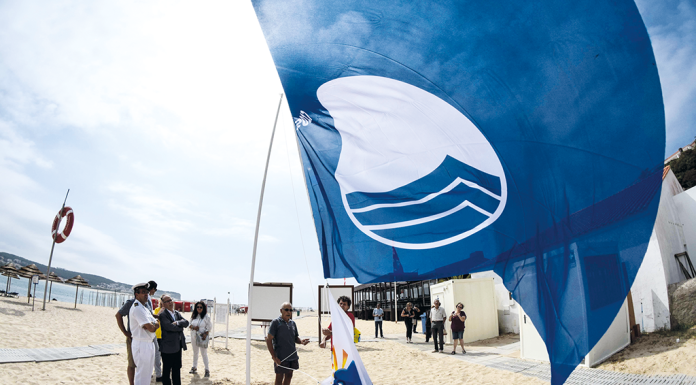 Praias da região voltam a hastear a bandeira azul