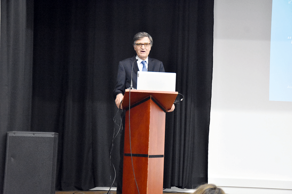 “Temos uma Assembleia Municipal e Câmara que são em si um Parlamento”