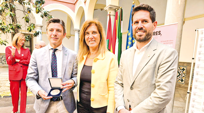 Óbidos em destaque na Feira do Livro de Granada