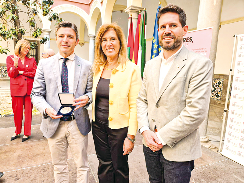 Óbidos em destaque na Feira do Livro de Granada