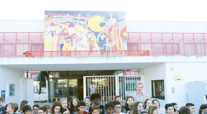 Alunos “construíram” painel de azulejos no Bombarral
