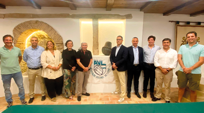 Ricardo Madruga tomou posse como presidente da AV Leiria